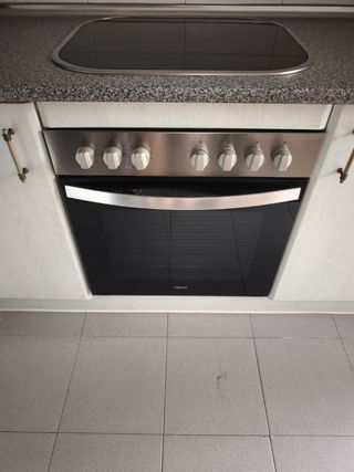 Horno y vitrocerámica Teka