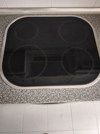 Horno y vitrocerámica Teka