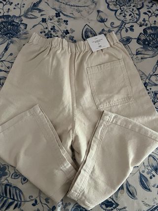 Bermuda Zara Talla L Beige Nueva