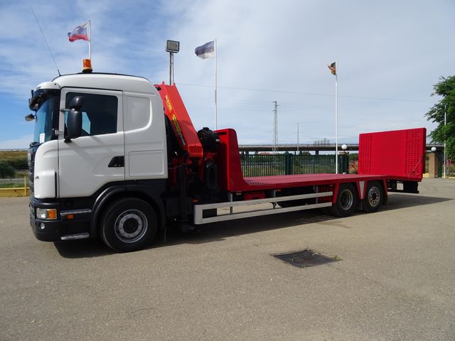 SCANIA G 400 - PORTAMAQUINAS