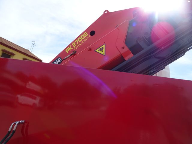 SCANIA G 400 - PORTAMAQUINAS