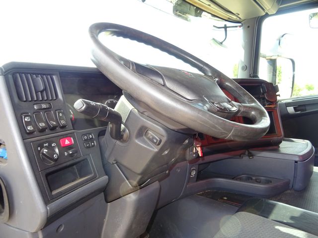 SCANIA G 400 - PORTAMAQUINAS