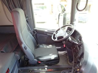SCANIA G 400 - PORTAMAQUINAS
