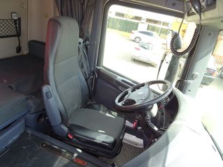 SCANIA G 400 - PORTAMAQUINAS