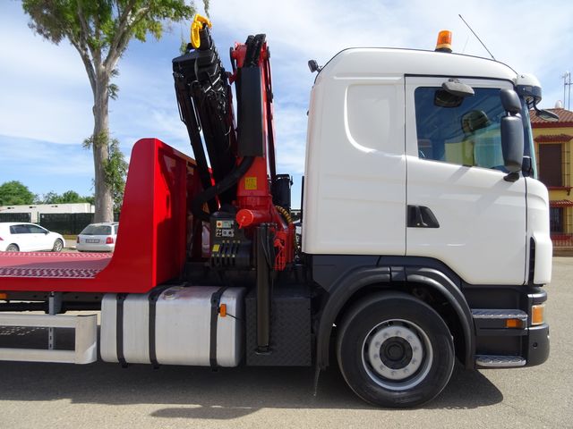 SCANIA G 400 - PORTAMAQUINAS