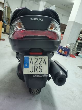 Suzuki Burgman 400