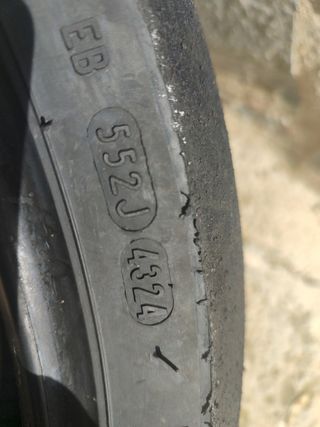 2 Neumáticos Pirelli Diablo 125/70 R17 SC1
