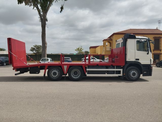 Mercedes-Benz ACTROS 25 41 - PORTAMAQUINA