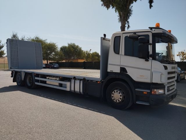 SCANIA 380 - PORTAMAQUINAS