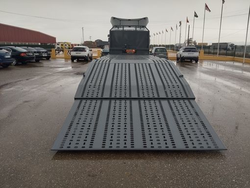 SCANIA P 400-PORTAMAQUINA