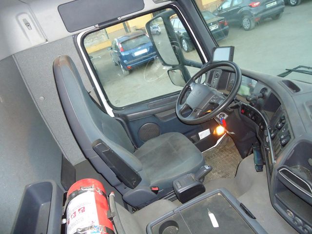 Volvo FM 12 380-PORTAMAQUINAS