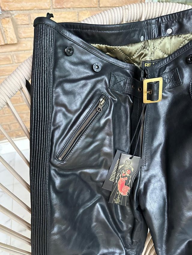 Pantalón de cuero para moto, con tirantes