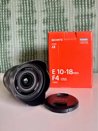 Objetiva Sony 10-18mm f/4 OSS