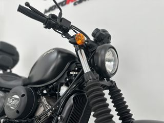 HYOSUNG AQUILA GV 300 S BOBBER