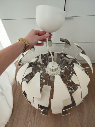 Lámpara de techo esférica blanca