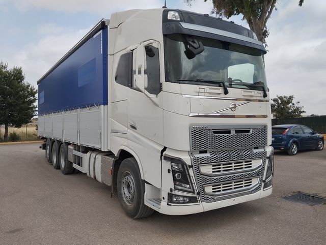 Volvo FH 16 750 - LONAS-TAUTLINER