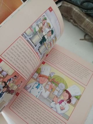 Juguem a Cuiners / Playing to Be Chefs (Catalan...