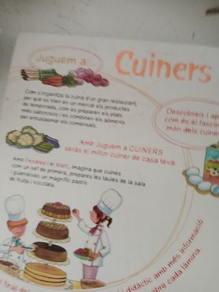 Juguem a Cuiners / Playing to Be Chefs (Catalan...