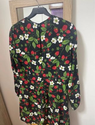 Vestido Zara Negro Estampado Fresas Talla M