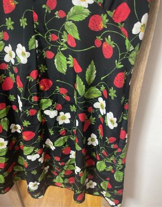 Vestido Zara Negro Estampado Fresas Talla M