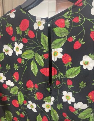 Vestido Zara Negro Estampado Fresas Talla M