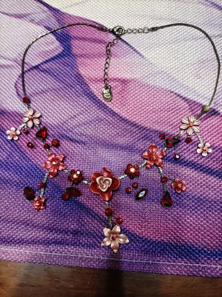 Collana da cerimonia donna con fiori rossi e rosa