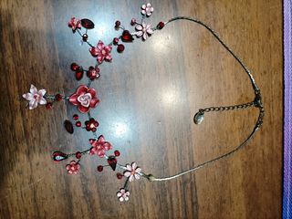 Collana da cerimonia donna con fiori rossi e rosa
