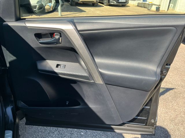 Toyota RAV4 2015