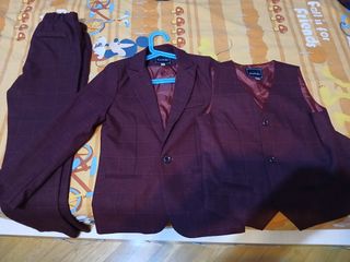 Traje de niño 3 piezas 1.40m