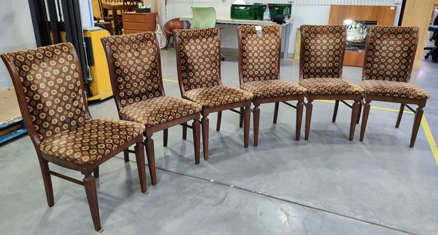 SEIS SILLAS DE COMEDOR 