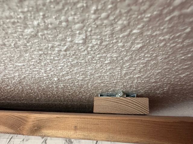 Cabecero de cama de madera natural