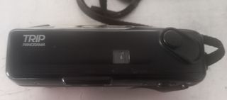 Cámara Olympus Trip Panorama Negra