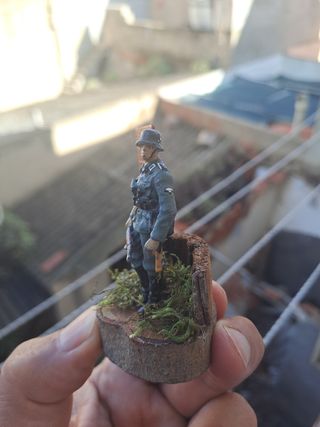 Diorama soldatino tedesco con cartello