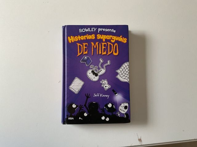 Historias superguáis de miedo (Rowley presenta ...