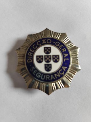 Crachá PIDE/DGS Polícia Internacional e de defesa