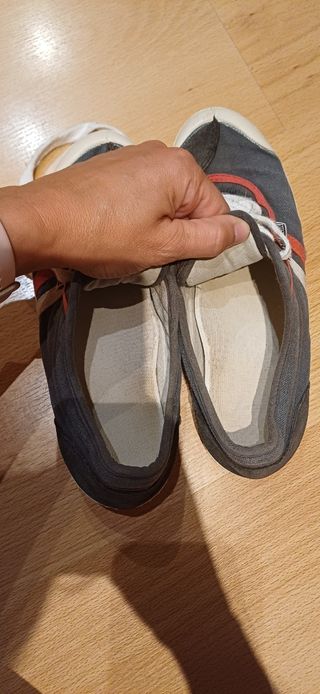 Deportivas Kawasaki grises