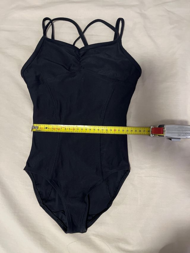 Maillot de baile negro