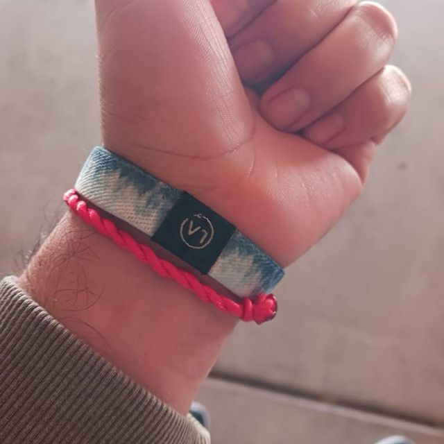 Pulsera hilo rojo protección, dinero , amor