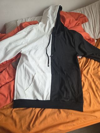 Sudadera bicolor blanco y negro