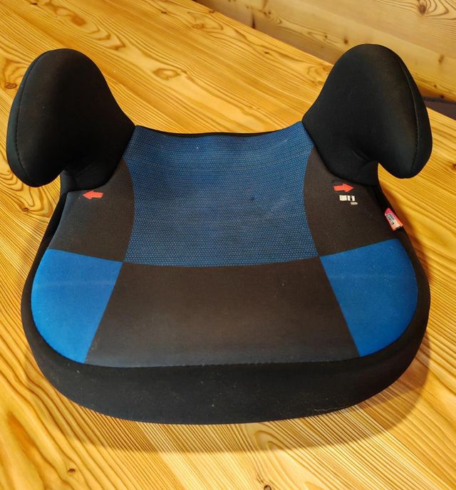 Seggiolino auto per bambini blu e nero