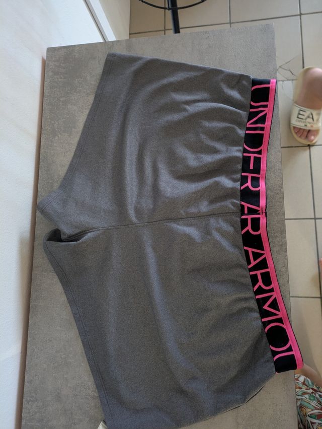Pantaloncini sportivi Under Armour donna XL
