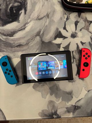 Nintendo Switch Azul y Rojo