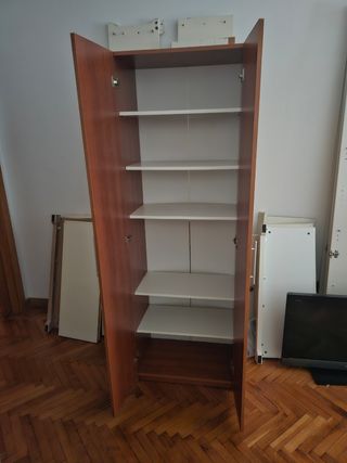 Armario zapatero de madera marrón