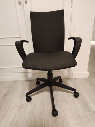 Silla de oficina ergonómica giratoria