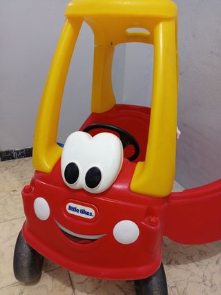 Coche de juguete Little Tikes rojo