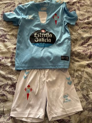 Conjunto Camiseta y Pantalón Corto Niño RC Celta