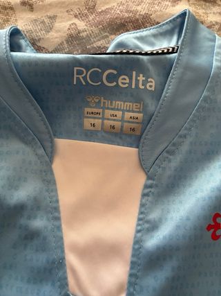 Conjunto Camiseta y Pantalón Corto Niño RC Celta