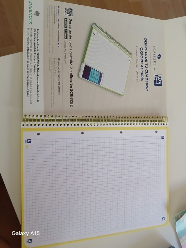 Cuaderno Oxford A4 perfecto estado 