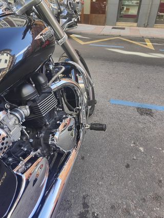 Moto Triumph América 900 cc