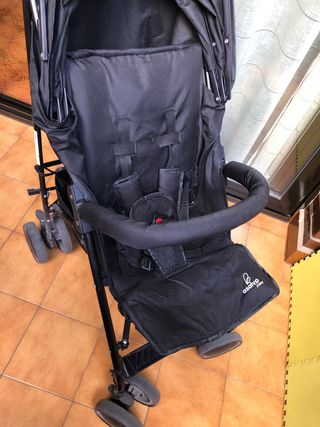 Silla de paseo bebé negra